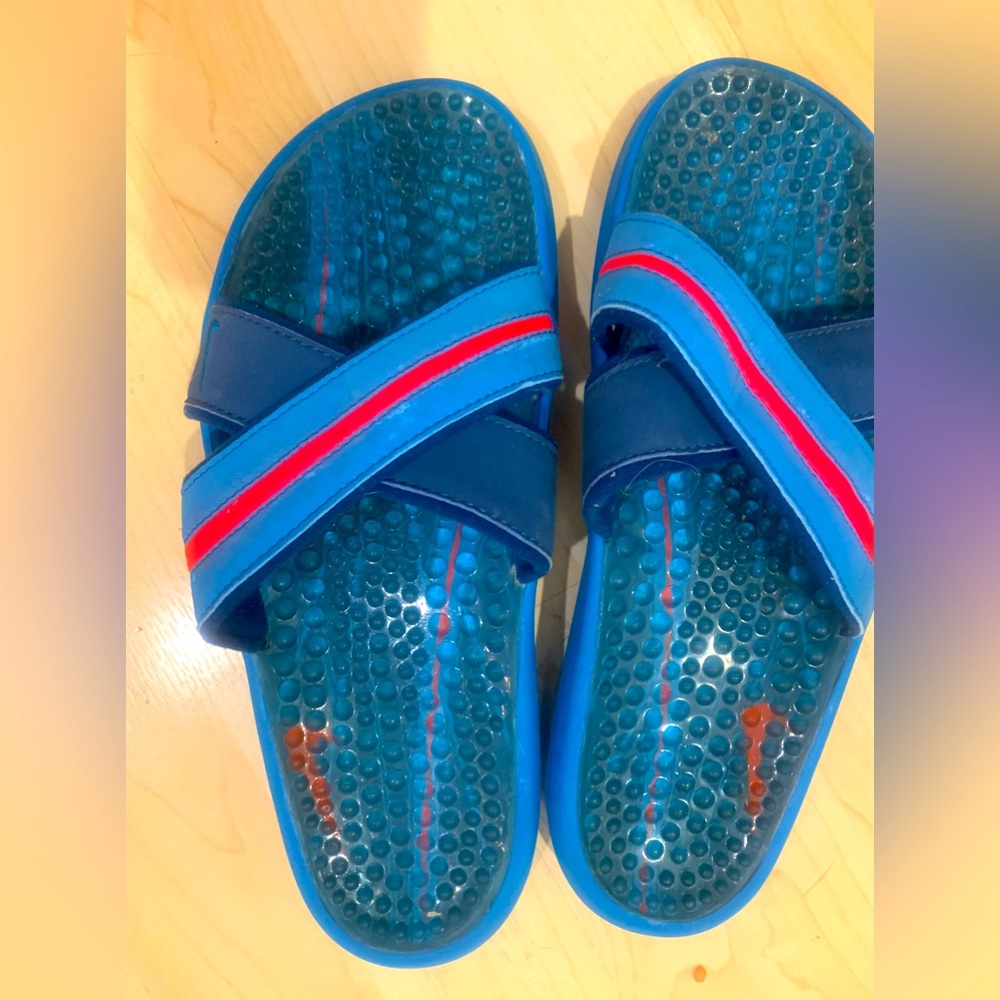 NIKE slides